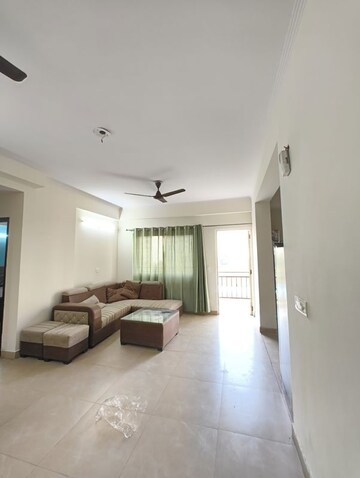 2 BHK Apartment For Rent in Gardenia Gateway, Sector 75