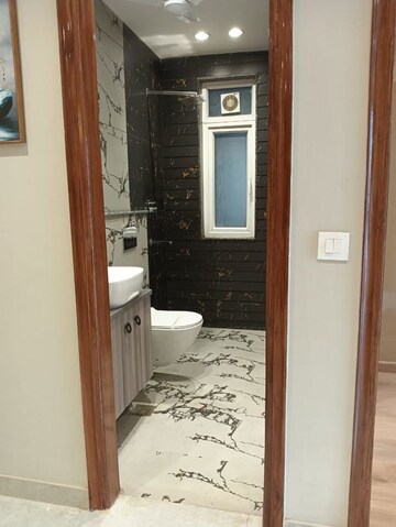 Attached Bathroom in 3 BHK Builder Floor at Anant Raj The Estate Floors, Sector 63a – for Sale