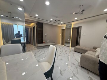 Team Area in 3 BHK Apartment at Dotom Isle, Malad West – for Rent