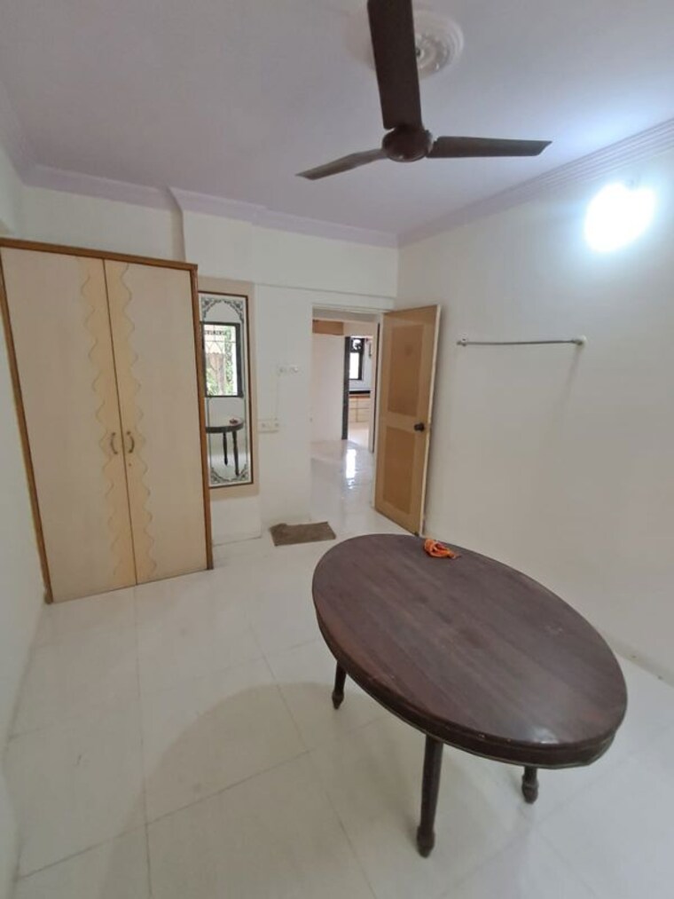 Living Room, gokul nagar 2 Bedroom 780 Sq.Ft. Apartment In Gokul Nagar Thane 10007621