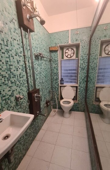 Bathroom in 1 BHK Apartment at Bandra West – for Rent