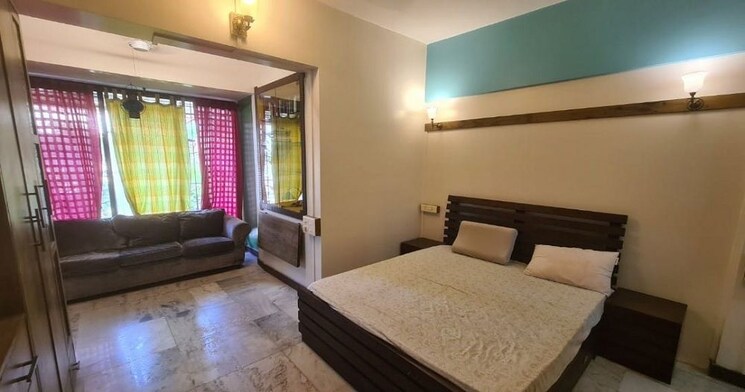 Bedroom, bandra west 1 Bedroom 500 Sq.Ft. Apartment In Bandra West Mumbai 10007620