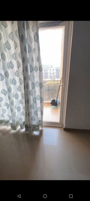 Room in 2 BHK Apartment at Mahagun Mywoods, Sector 16c Greater Noida – for Rent