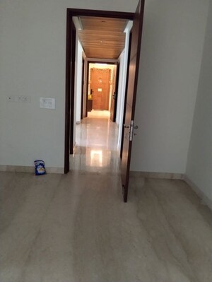 2 BHK Builder Floor For Rent in Ambience Creacions, Sector 22