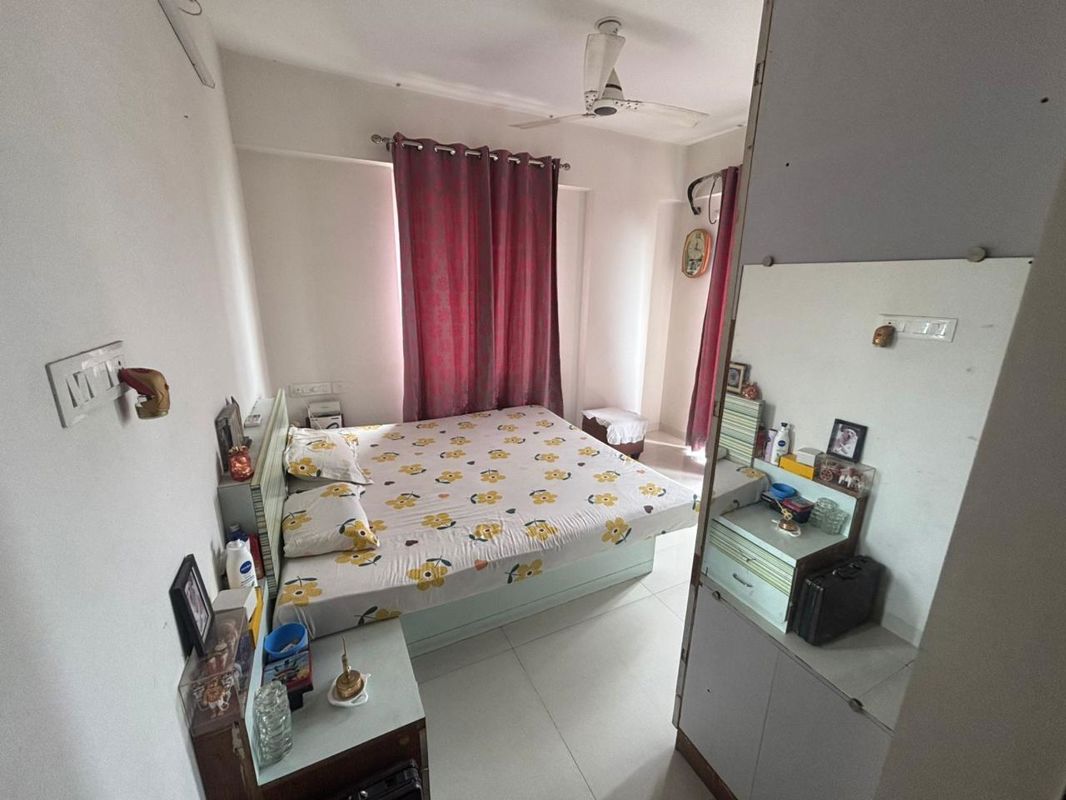 3 BHK + Extra Room Apartment For Rent in Pimple Saudagar