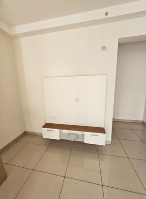 Bathroom in 2.5 BHK Apartment at Prestige Royale Gardens, Gantiganahalli – for Rent