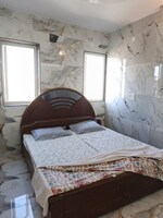 1 BHK + Pooja Room 100 Sq.Yd. Builder Floor in Kalkaji