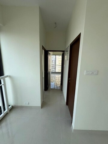 Room in 2 BHK Apartment at Malad East – for Rent
