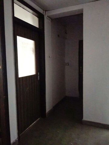 Room in  Office Space at Naraina Industrial Area Phase 1 – for Rent