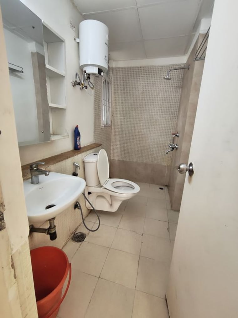 Master Bedroom, jaypee-greens-kosmos 2 Bedroom 950 Sq.Ft. Apartment In Sector 134 Noida 10007800