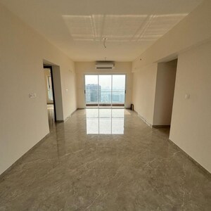 Room in 3 BHK Apartment at Powai – for Sale