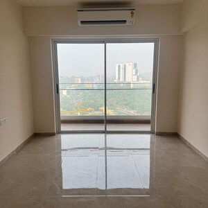 Room in 3 BHK Apartment at Powai – for Sale