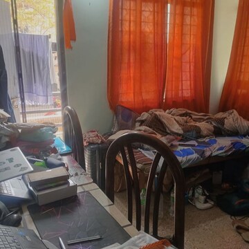 Living Room in 2 BHK Apartment at Lalpur – for Rent