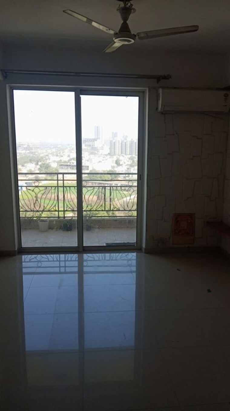 Room, dlf-gardencity-enclave 3 Bedroom 1640 Sq.Ft. Builder Floor In Sector 93 Gurgaon 10007895