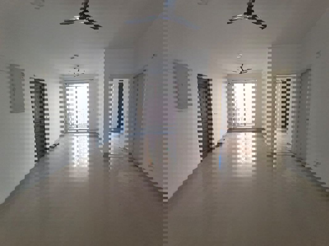 3 BHK 1650 Sq.Ft. Apartment in Emaar Gurgaon Greens