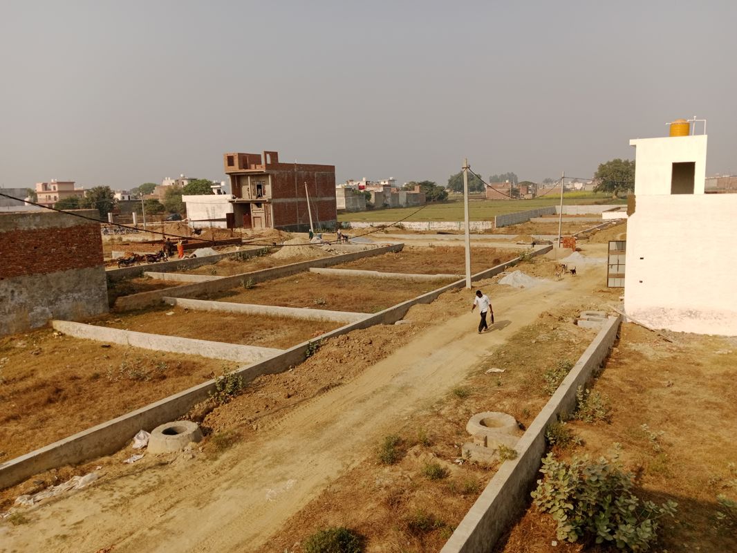 Plot For Sale in Dhanauli