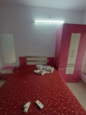 Bedroom in 2 BHK Apartment at K Raheja Heights, Malad East – for Rent