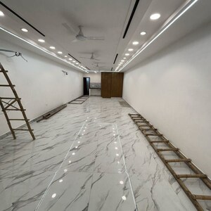 Team Area in  Showroom at Lajpat Nagar 4 – for Rent