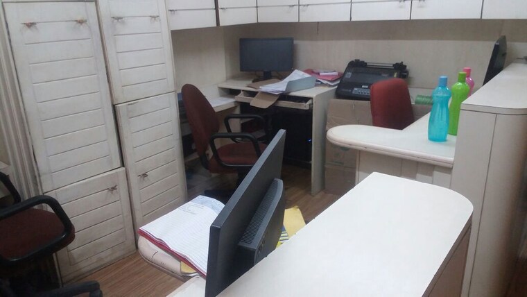 Team Area, eco-exquisito Commercial Office Space 500 Sq.Ft. In Park Street Kolkata 10007909