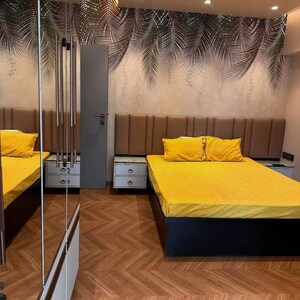 Bedroom in 2 BHK Apartment at Andheri West – for Sale