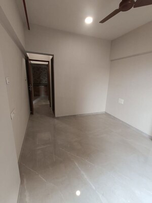 Room in 1 BHK Apartment at Sai Sadan CHS Goregaon, Goregaon East – for Rent