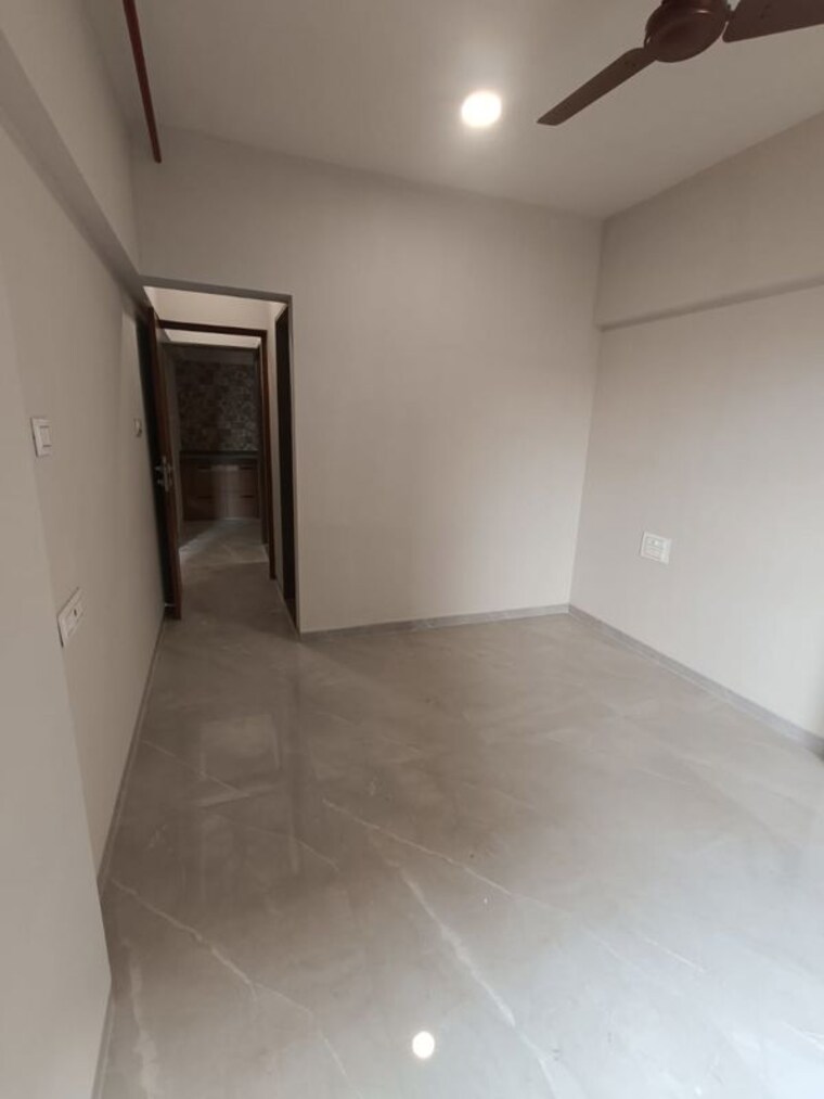 Room, sai-sadan-chs-goregaon 1 Bedroom 430 Sq.Ft. Apartment In Goregaon East Mumbai 10008055