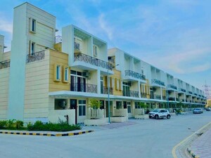 5 BHK Villa For Sale in Amrapali Dream Valley, Tech Zone 4 Greater Noida