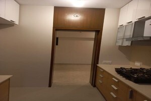 Room in 2 BHK Apartment at Godrej Platinum Mumbai, Vikhroli East – for Sale