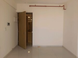 Room in 1 BHK Apartment at Godrej Nest Kandivali, Kandivali East – for Sale