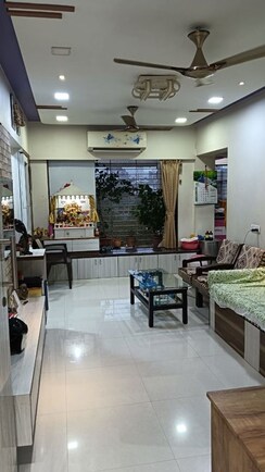 3 BHK + Pooja Room Apartment For Rent in Keshav Shrushti
