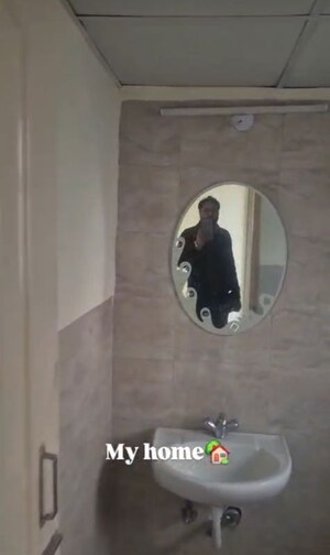 Bathroom in 3 BHK Apartment at Wave Dream Homes, Wave City – for Rent