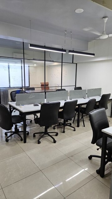  Office Space For Rent in Goyal Matrix, Prahlad Nagar