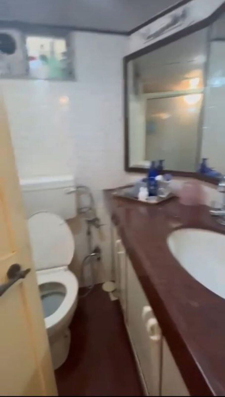 Bathroom, anand-chs-matunga 2 Bedroom 600 Sq.Ft. Apartment In Matunga East Mumbai 10008328