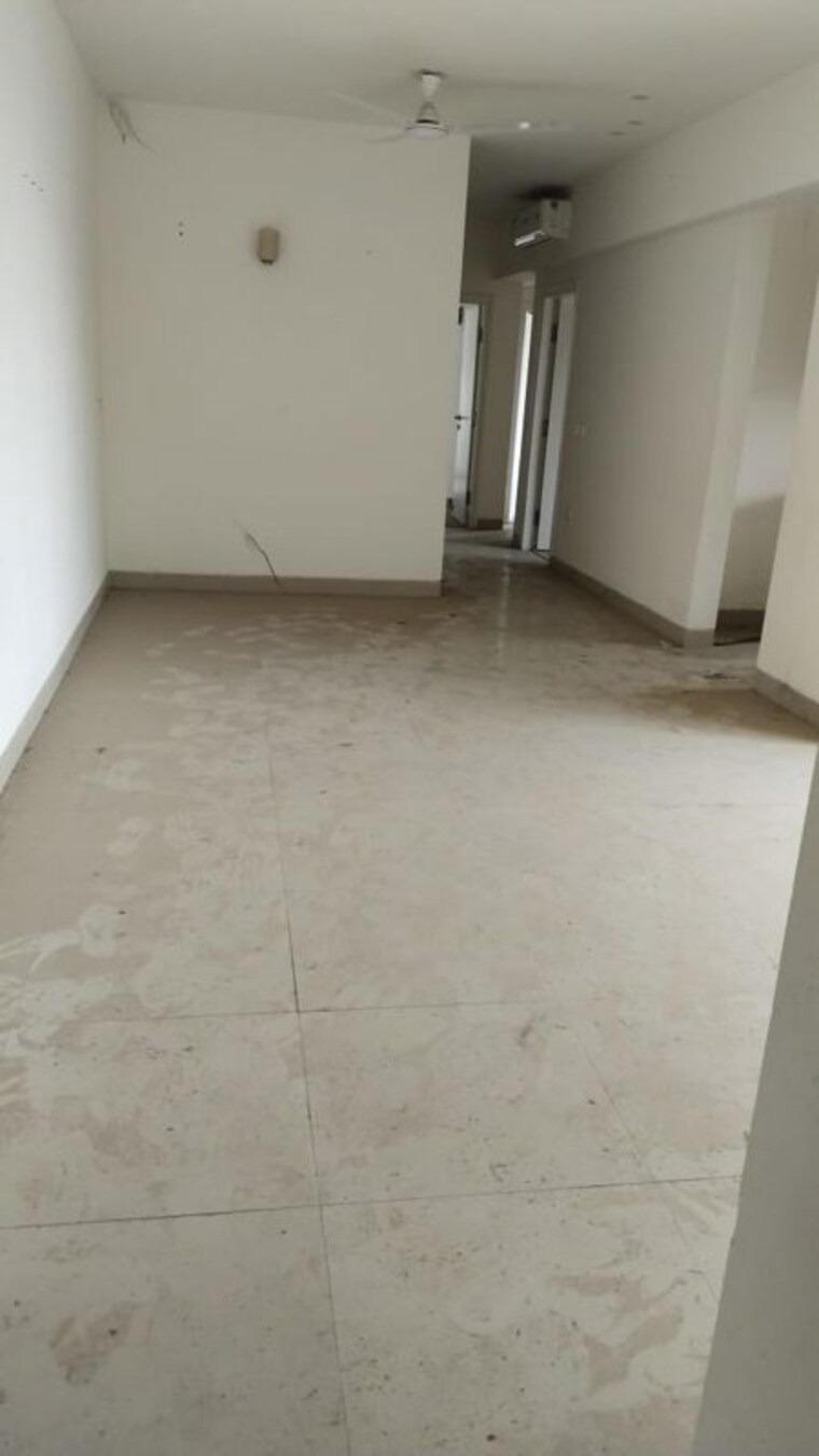 Room, sare-home 4 Bedroom 2020 Sq.Ft. Apartment In Sector 92 Gurgaon 10008150