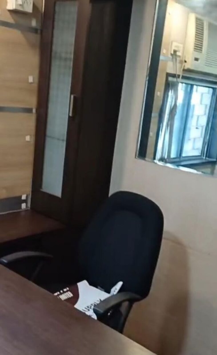 Living Room, mda-imperial-park Commercial Office Space 270 Sq.Ft. In Park Circus Kolkata 10008318