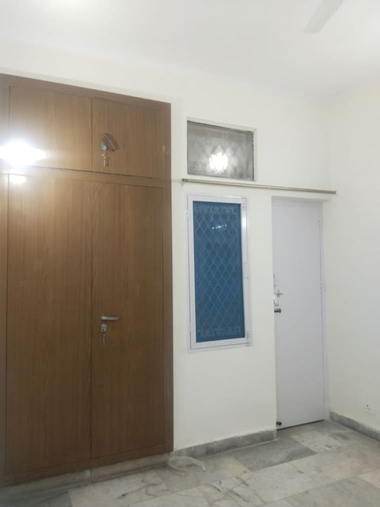 Room, shipra-suncity 2 Bedroom 760 Sq.Ft. Apartment In Vaibhav Khand Ghaziabad 9988453