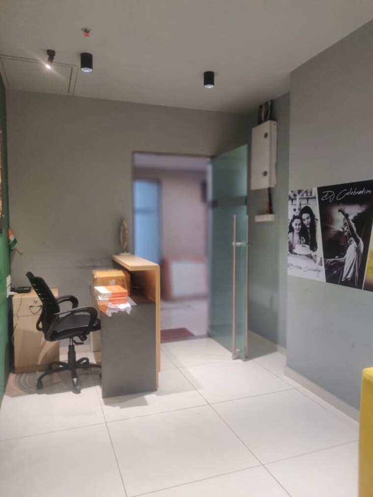 Living Room, nehru nagar Commercial Office Space 1404 Sq.Ft. In Nehru Nagar Ahmedabad 10008330