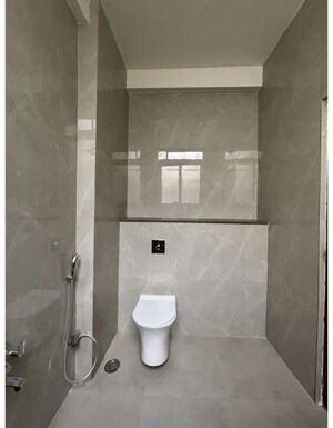 Bathroom in 2 BHK Builder Floor at Vijay Nagar – for Rent