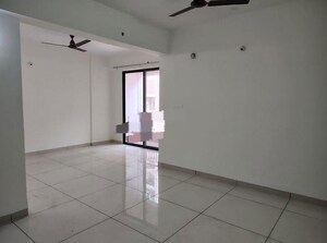 Room in 2 BHK Builder Floor at Vijay Nagar – for Rent