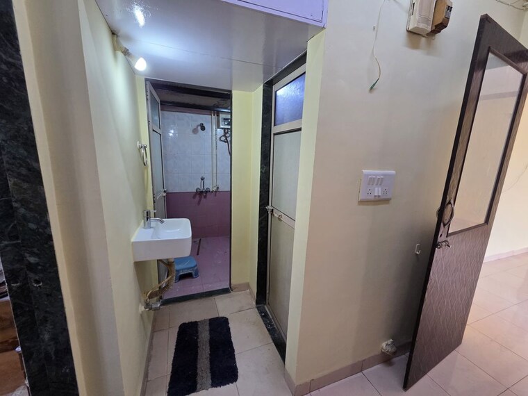 Bathroom, yashraaj-park 1 Bedroom 421 Sq.Ft. Apartment In Ghodbunder Road Thane 10008360
