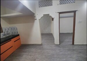 Room in 2 BHK Apartment at Vijay Nagar – for Rent
