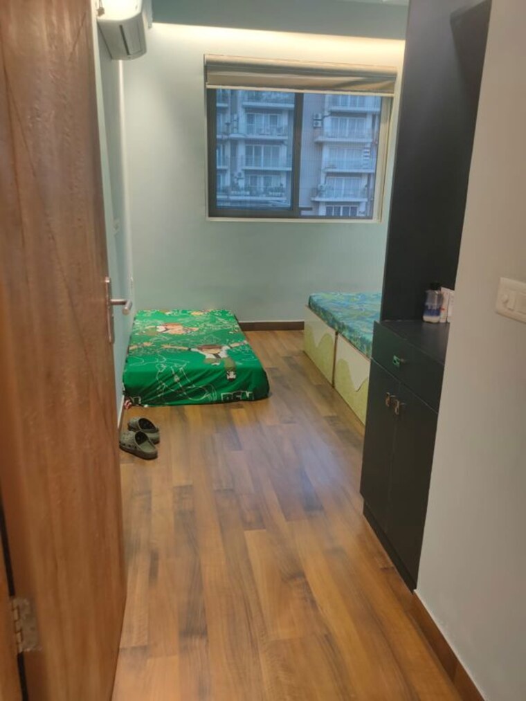 Bedroom, shapoorji-pallonji-joyville-phase-2 2 Bedroom 915 Sq.Ft. Apartment In Sector 102 Gurgaon 10008332