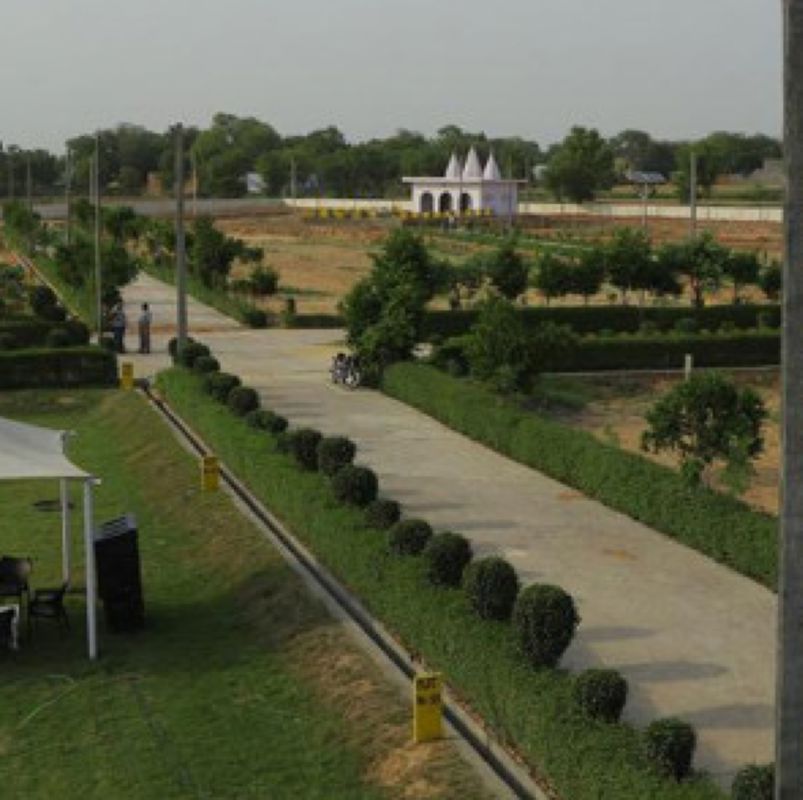 Plot For Sale in Jewar