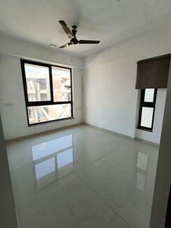 2 BHK Apartment For Rent in Sunteck Avenue 2