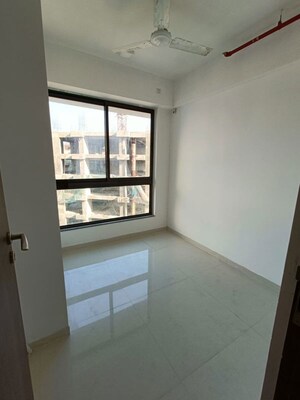 Room in 2 BHK Apartment at Sunteck Avenue 2, Goregaon West – for Rent