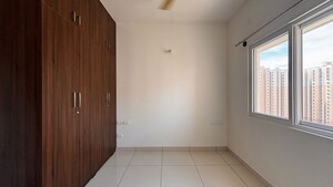 Room in 3 BHK Apartment at Prestige Finsbury Park Regent, Bagaluru – for Rent