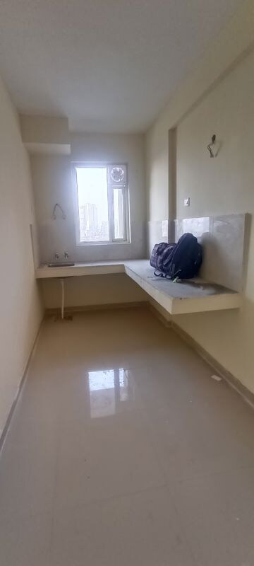 Room in 2 BHK Apartment at Pyramid Midtown, Sector 59 – for Rent