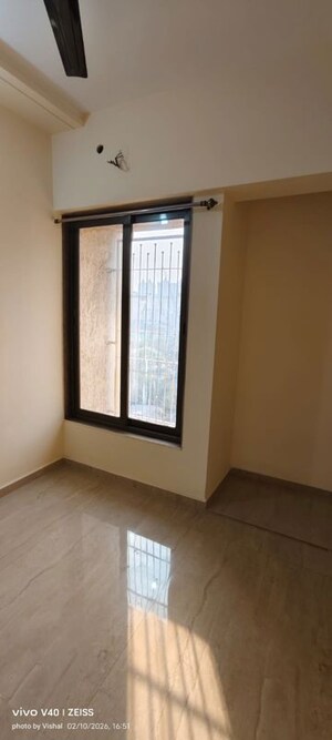 Bedroom in 2 BHK Apartment at Palacia Kingston, Thane West – for Rent