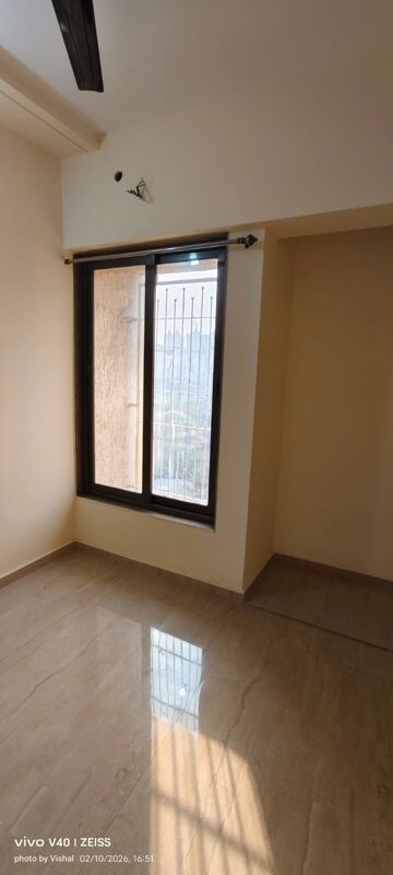 Bedroom in 2 BHK Apartment at Palacia Kingston, Thane West – for Rent
