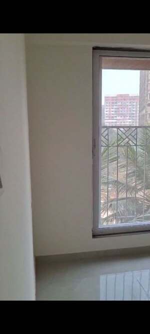 Room in 2 BHK Apartment at VlKrishnapingaksha Peak 25, Vikhroli East – for Rent